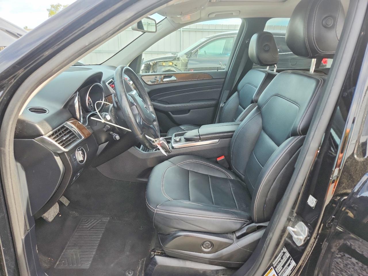 Mercedes-Benz M-Class 350