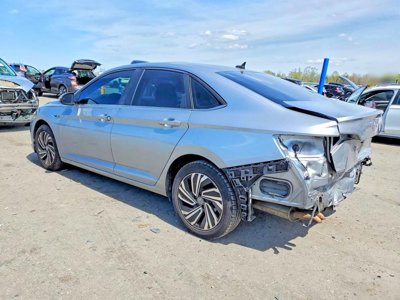 Volkswagen Jetta Sel Premium
