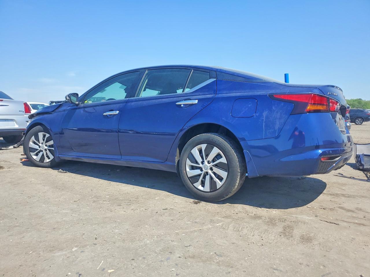 Nissan Altima S