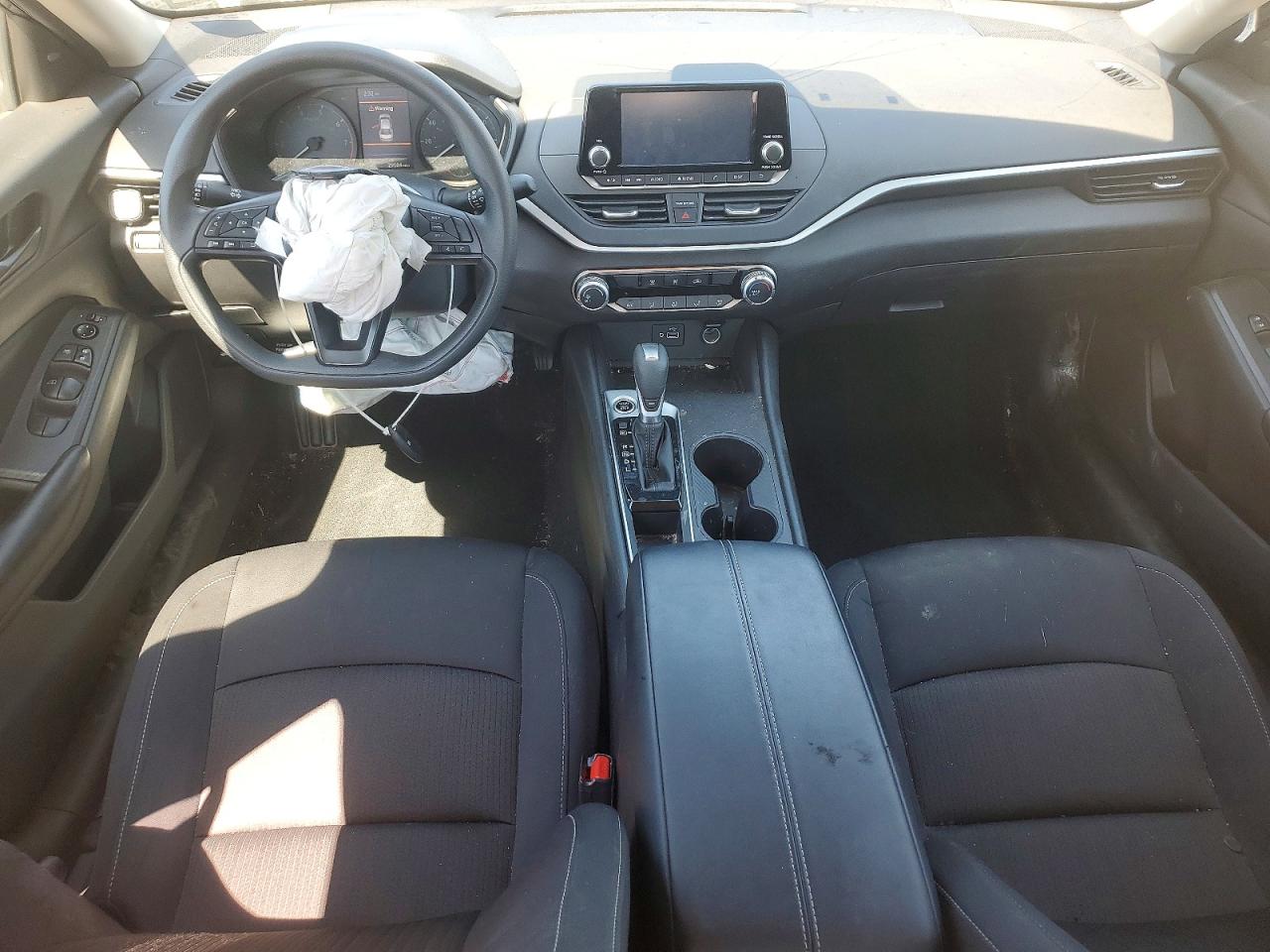 Nissan Altima S