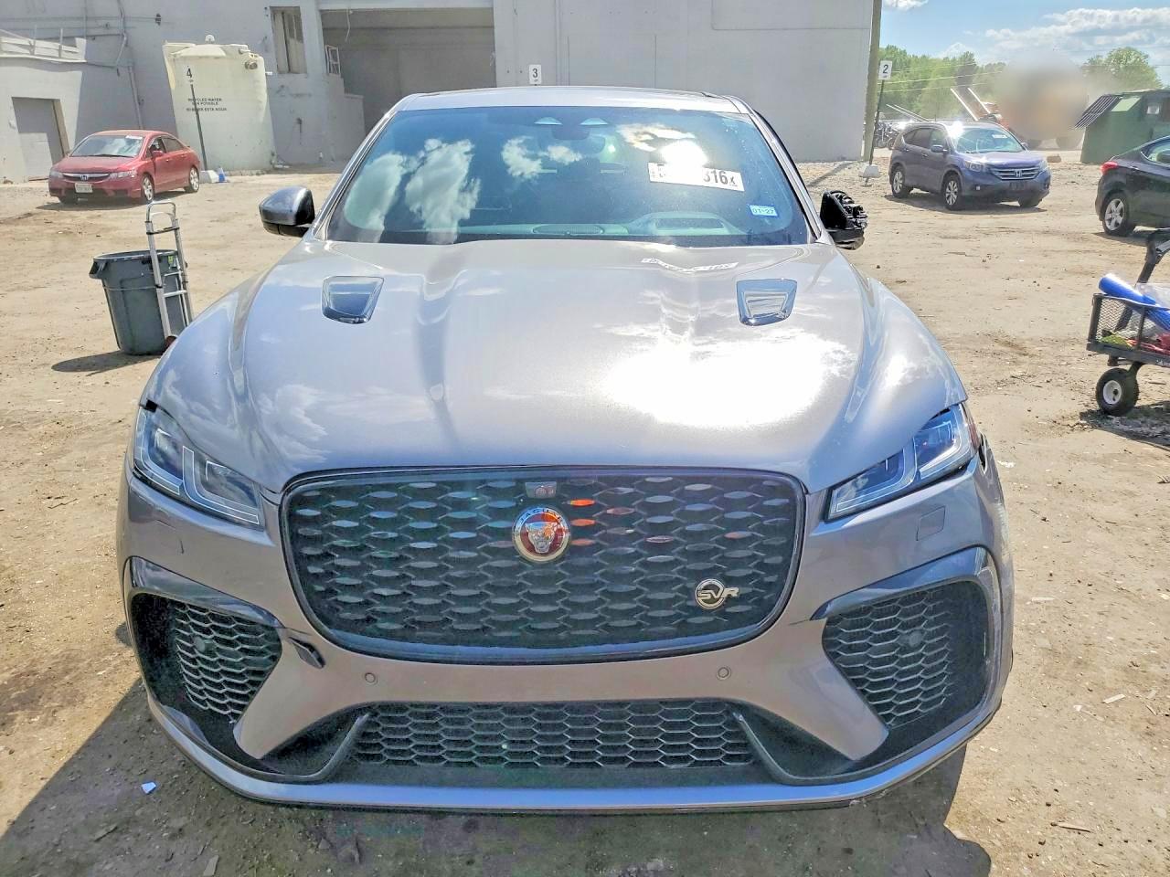 Jaguar F-PACE Svr