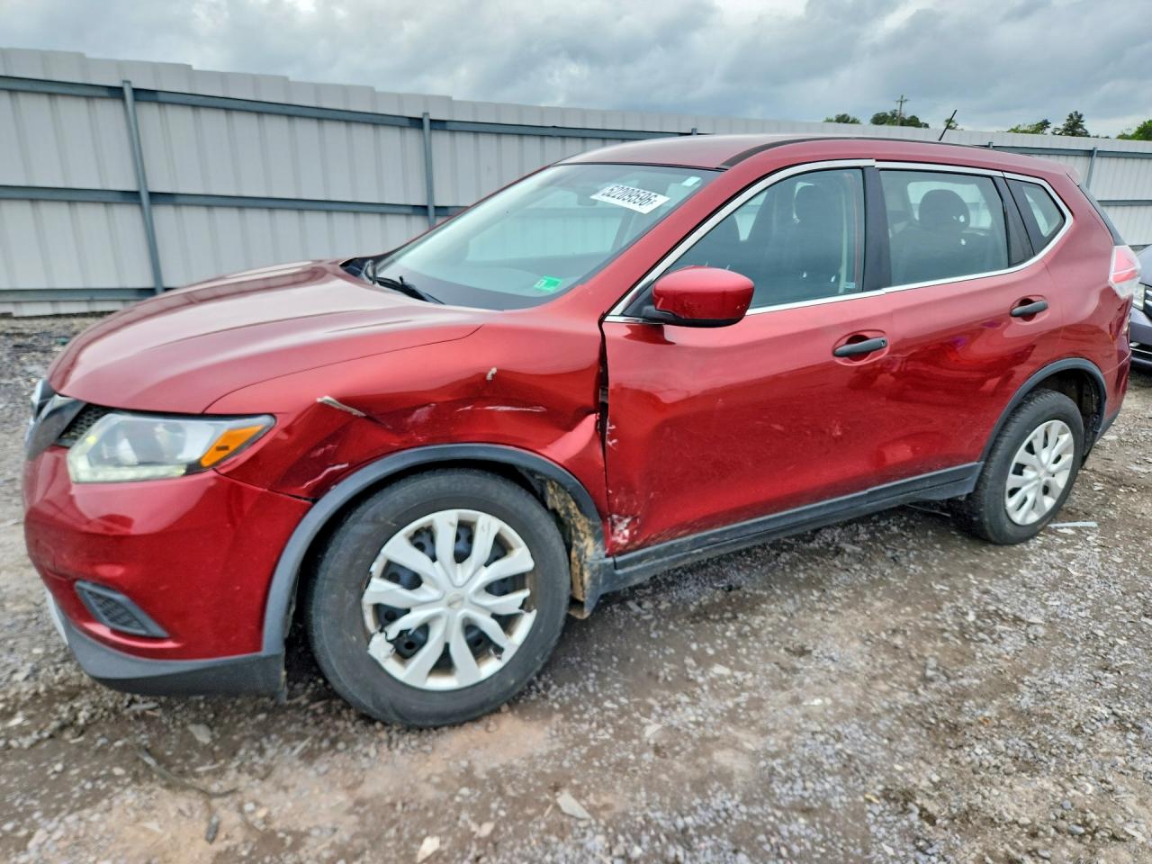 Salvage Nissan Rogue Image