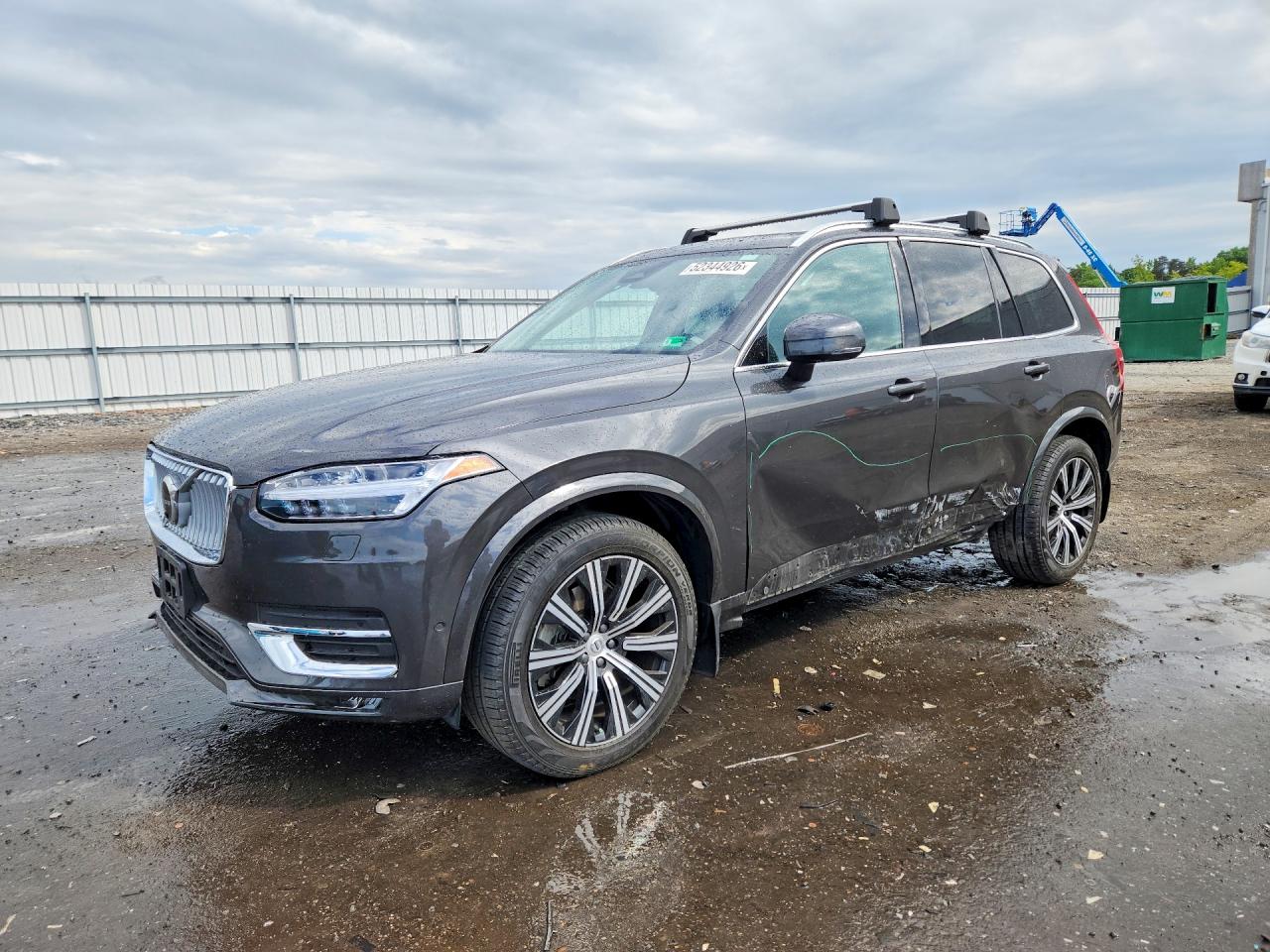 Salvage Volvo XC90 Image