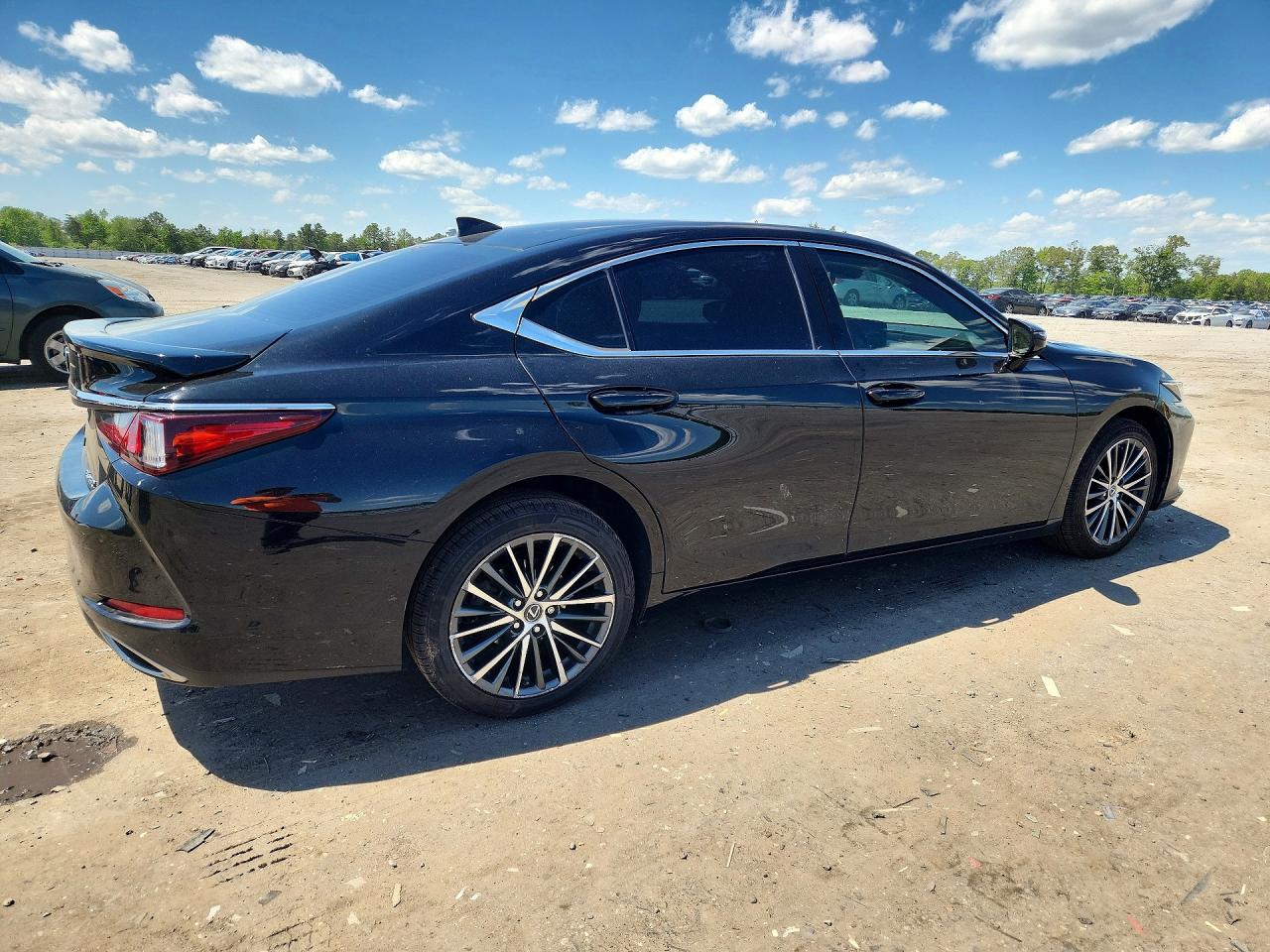 Lexus Es Base
