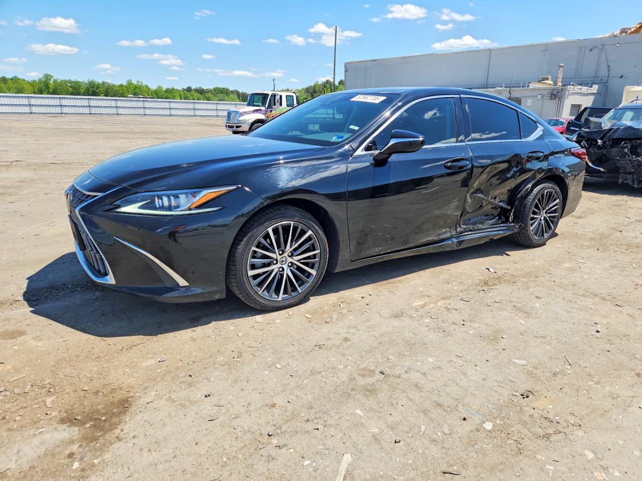 Salvage Lexus Es Image