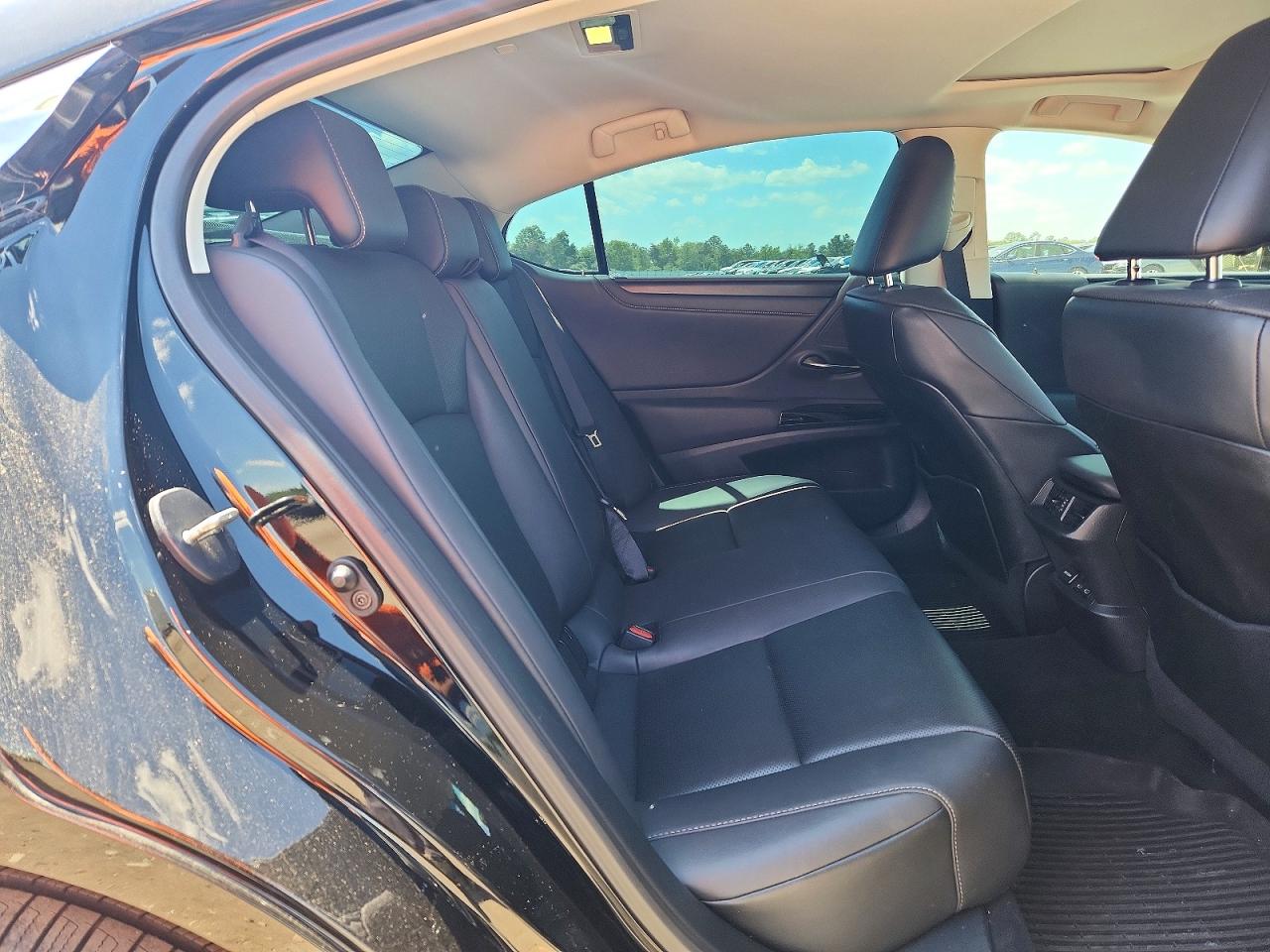 Lexus Es Base