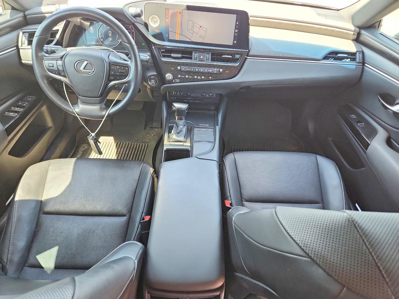 Lexus Es Base