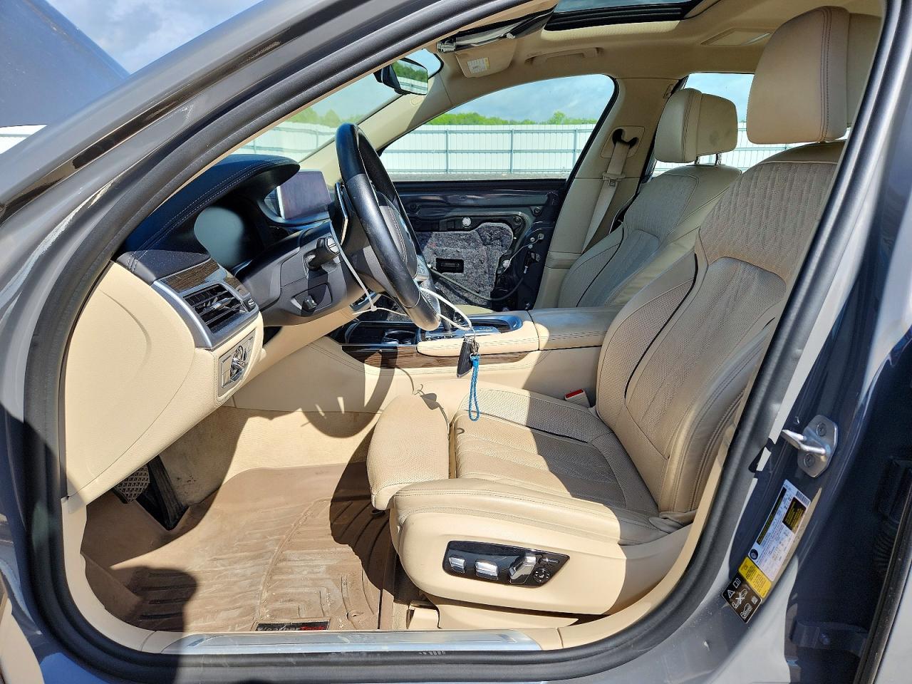 BMW 7 Series Xi