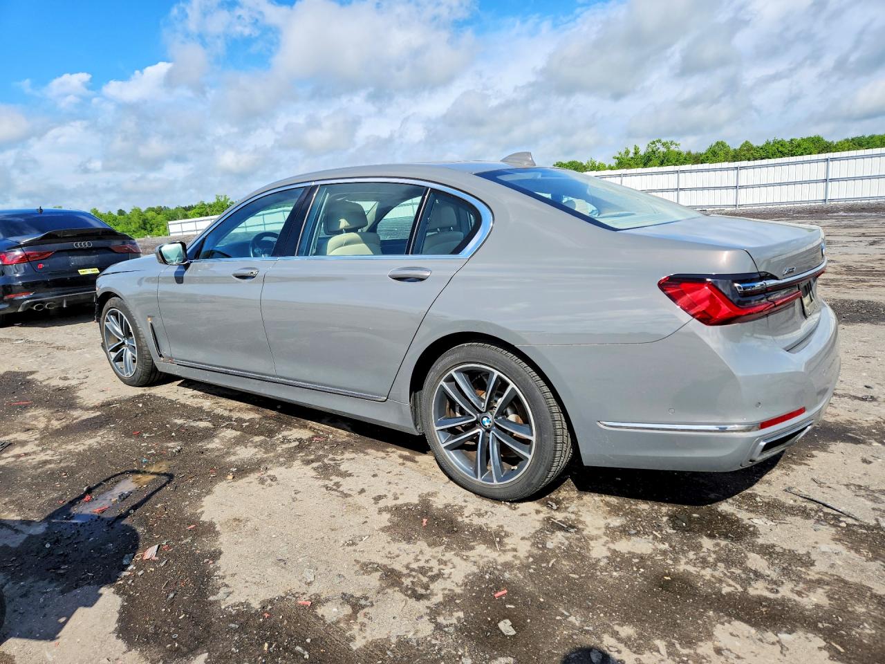 BMW 7 Series Xi