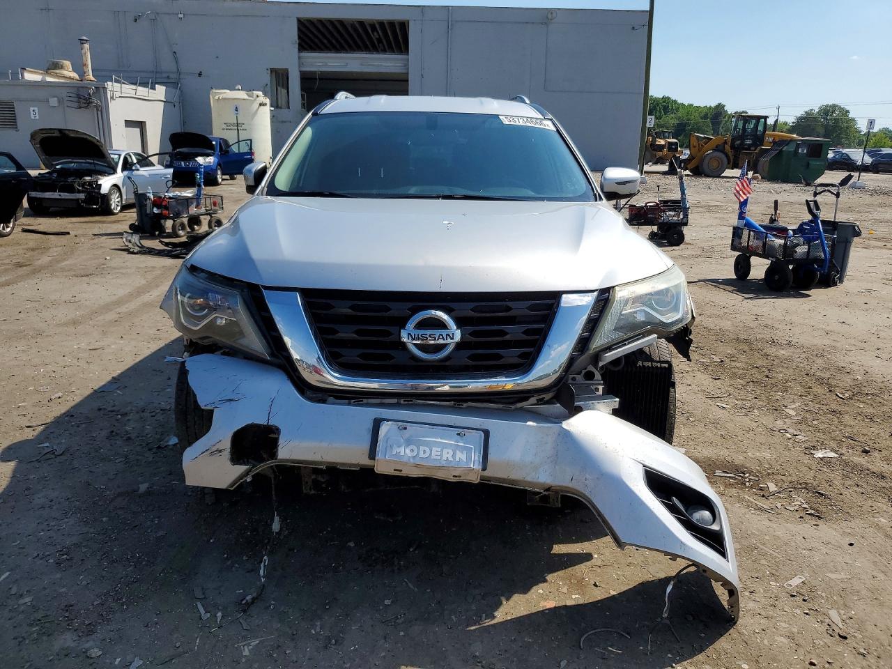 Nissan Pathfinder Sv