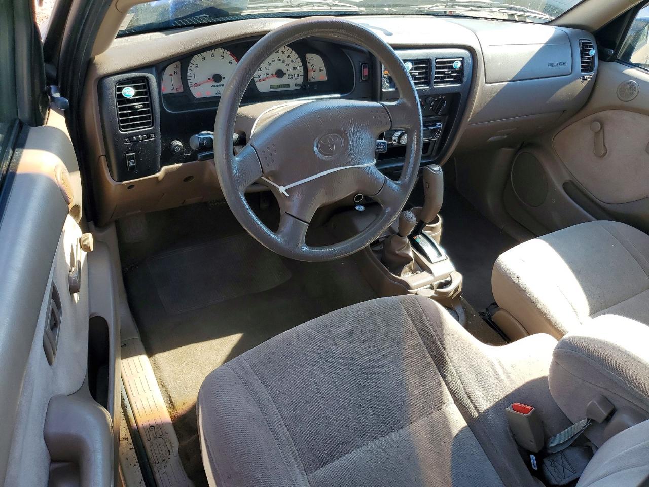 Toyota Tacoma Xtracab