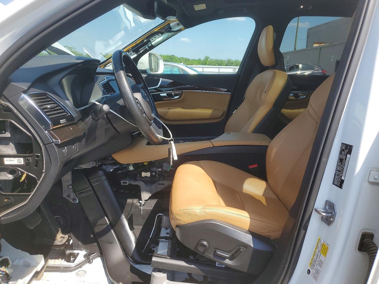 Volvo XC90 T6