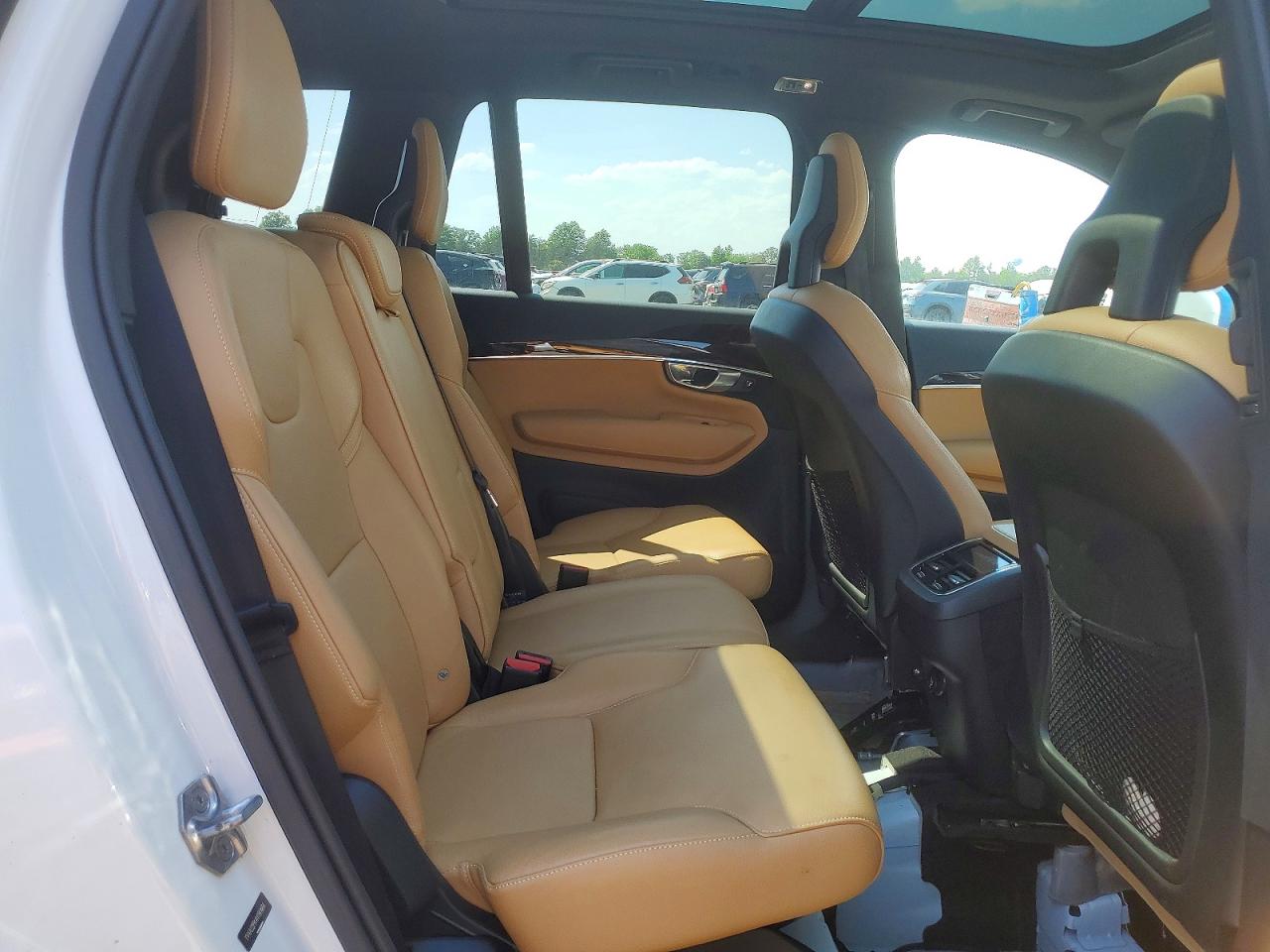 Volvo XC90 T6