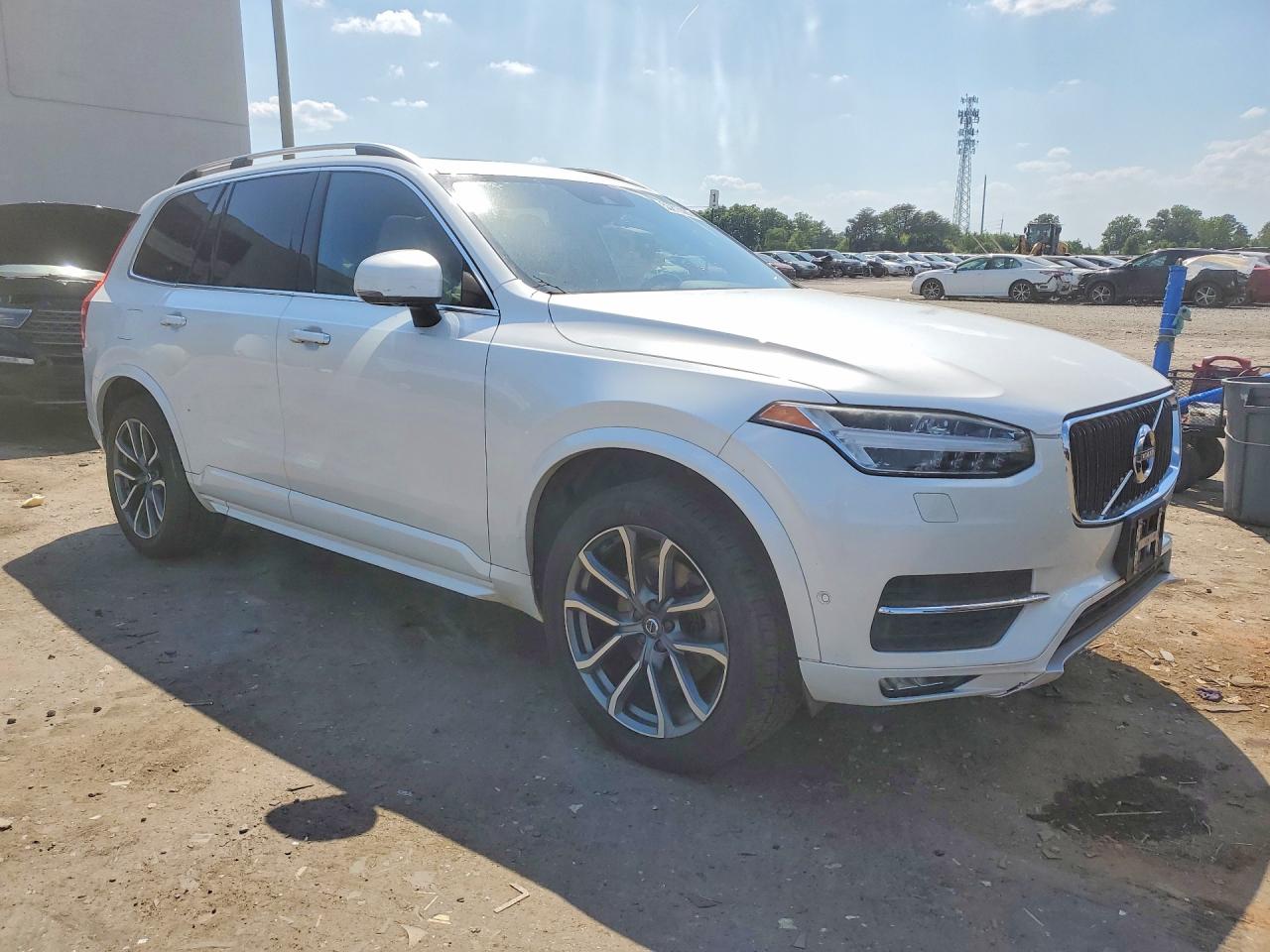 Volvo XC90 T6