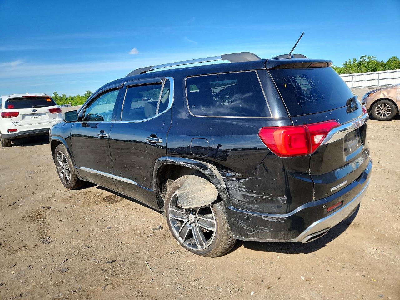 GMC Acadia Denali