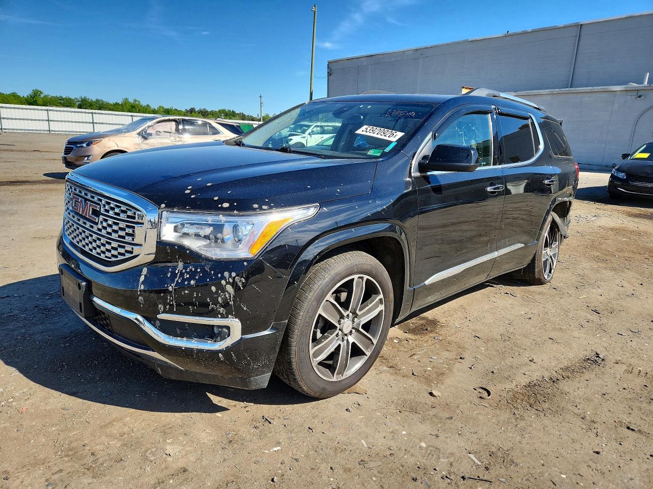 Salvage GMC Acadia Image