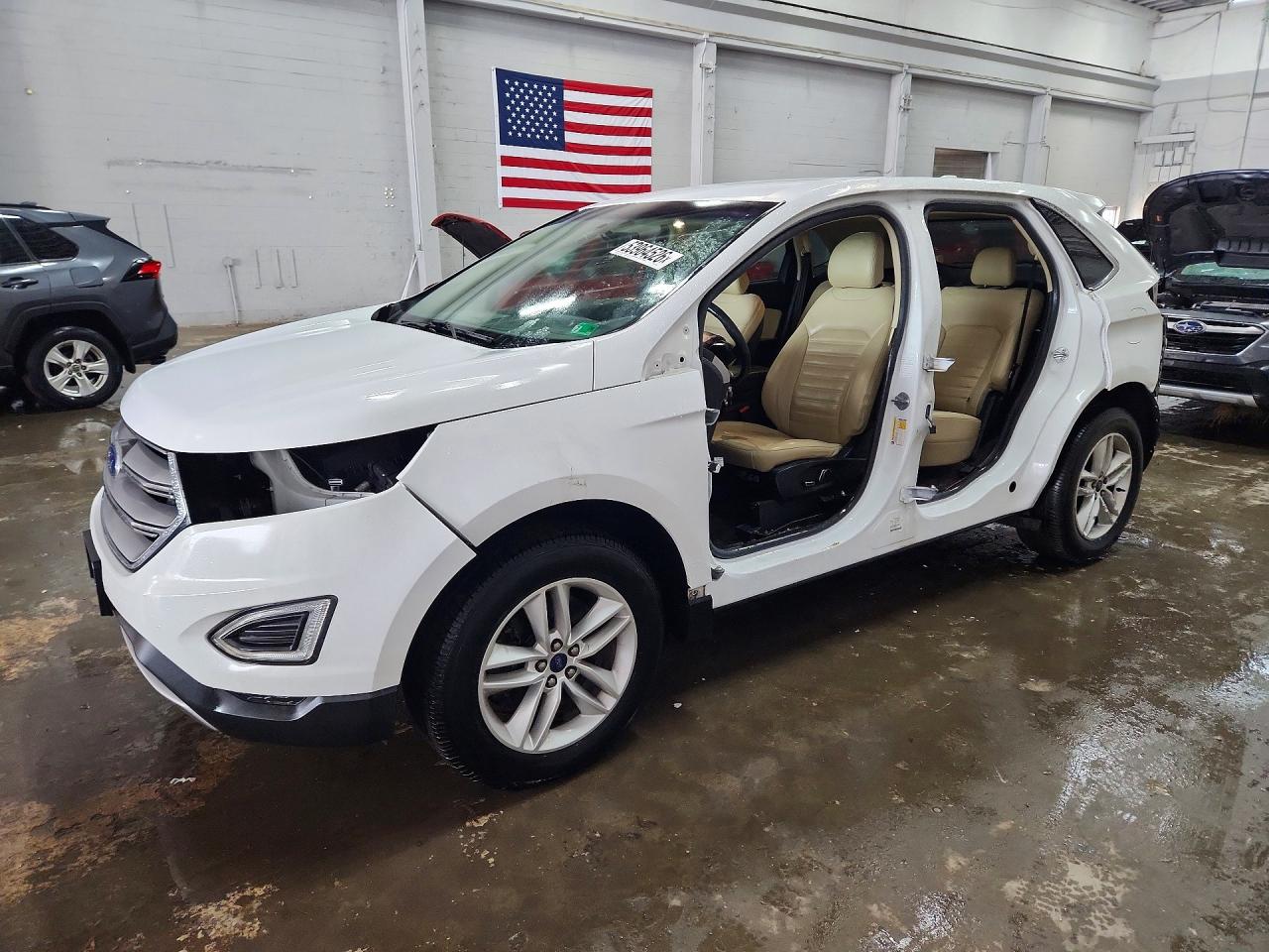 Salvage Ford Edge Image
