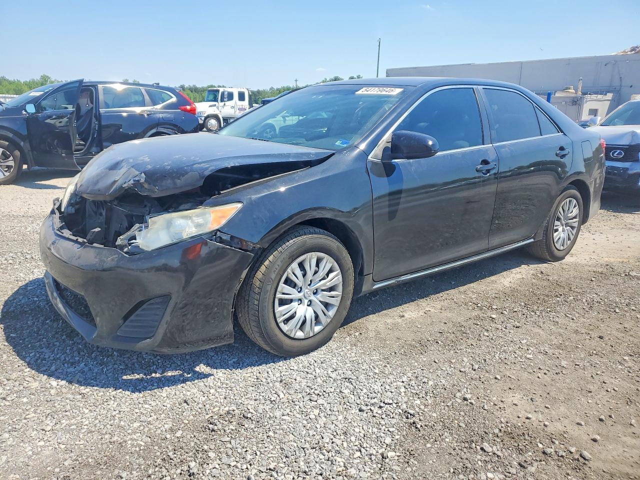 Salvage Toyota Camry Image