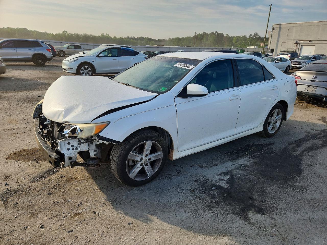 Salvage Toyota Camry Image