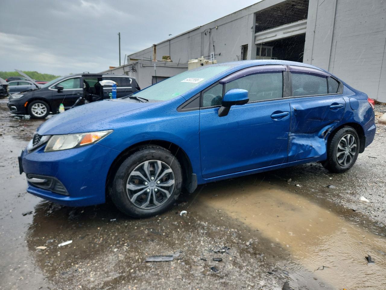 Salvage Honda Civic Image