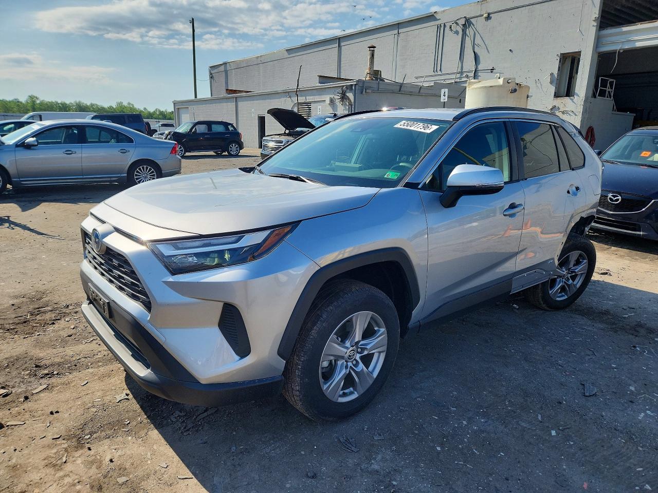 Salvage Toyota RAV4 Image