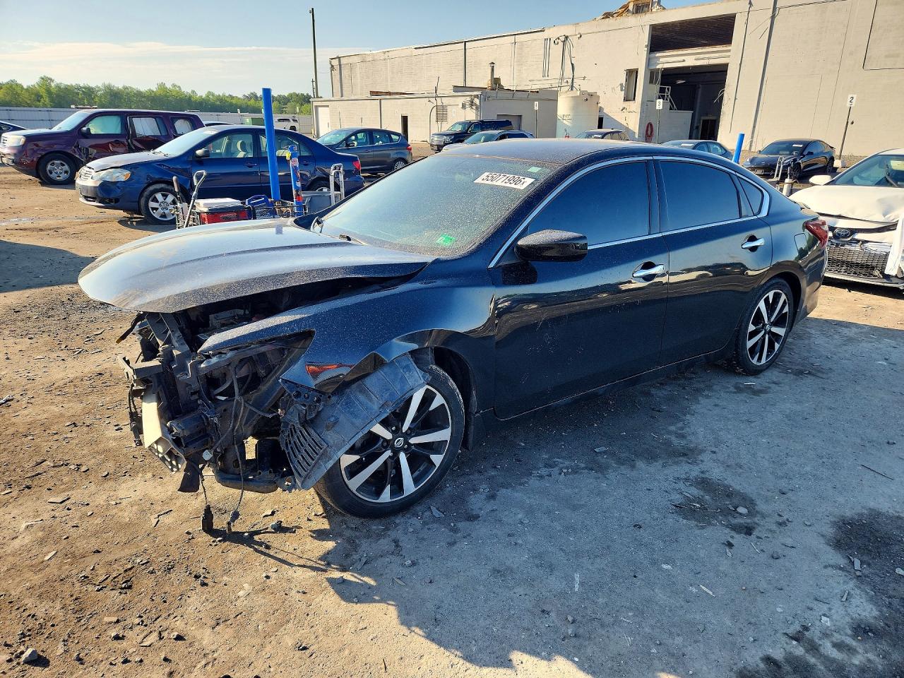 Salvage Nissan Altima Image