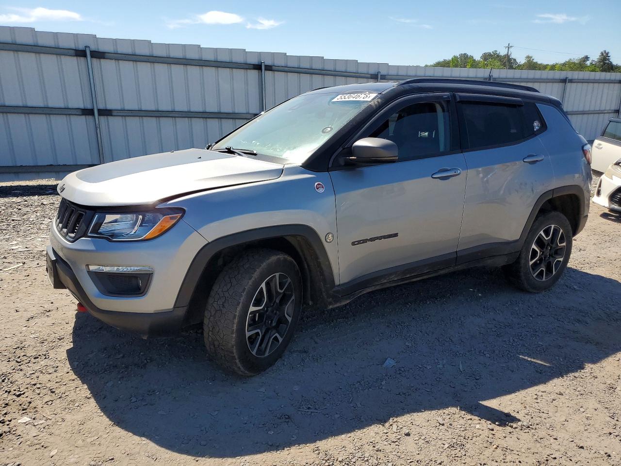 Salvage Jeep Compass Image