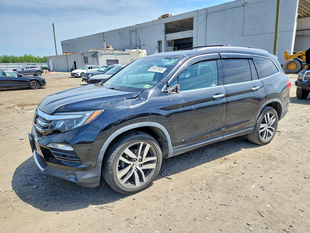 Salvage Honda Pilot Image