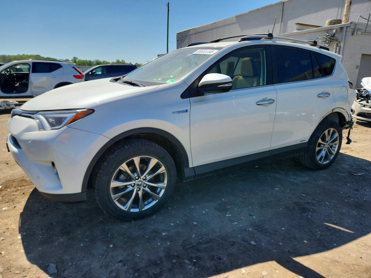 Salvage Toyota RAV4 Image