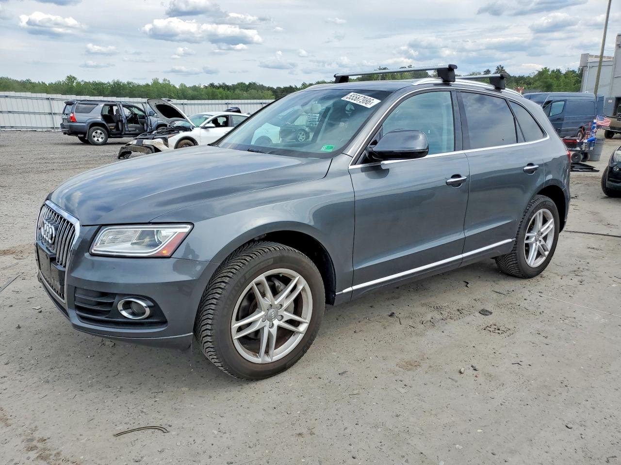 Salvage Audi Q5 Image