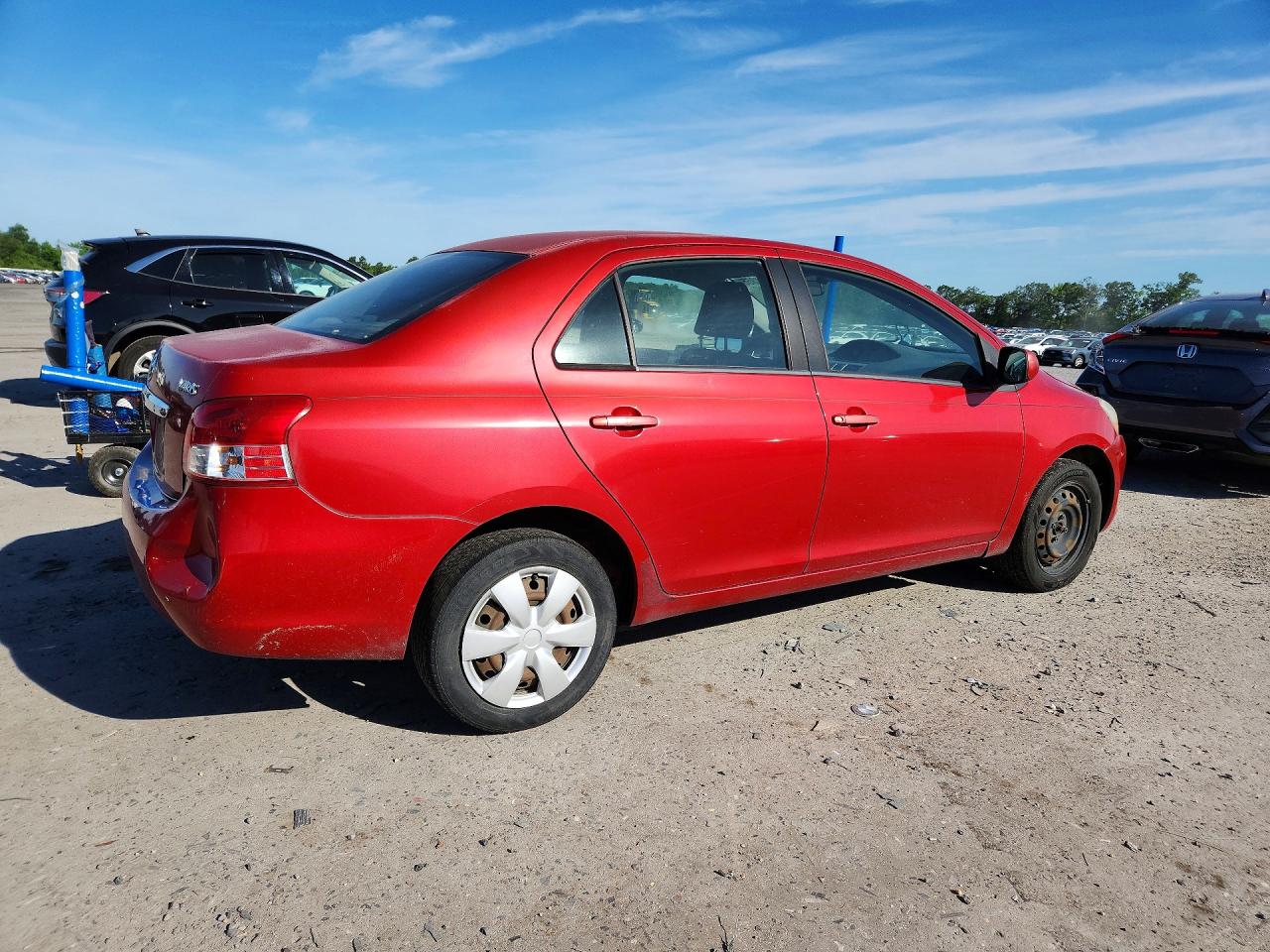 Toyota Yaris Base