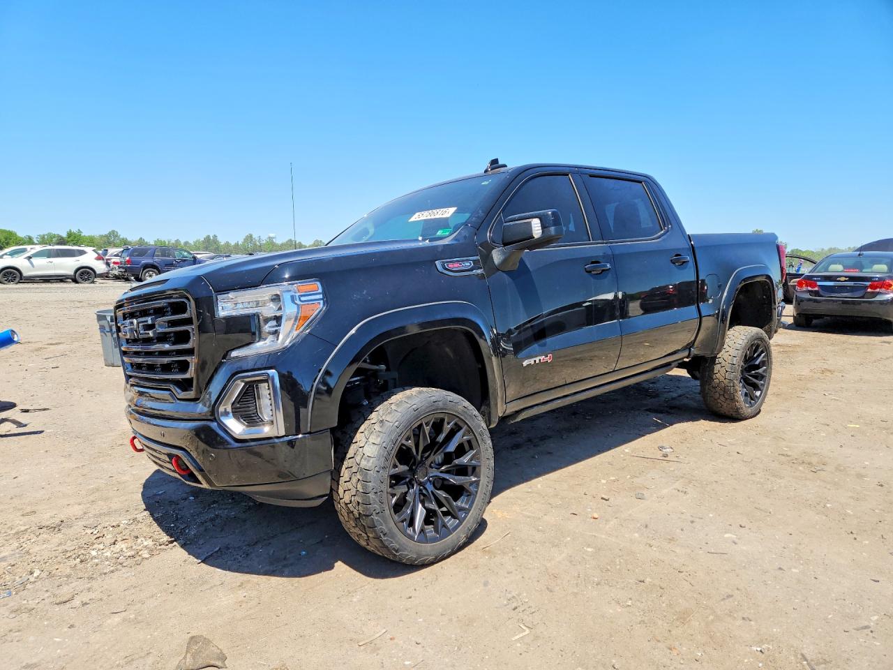 Salvage GMC Sierra Image