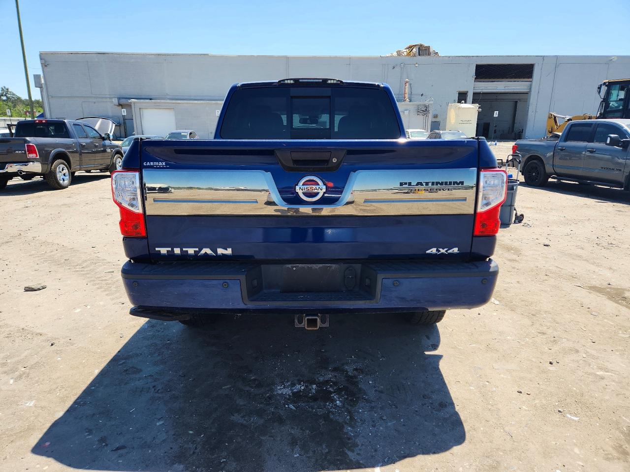 Nissan Titan Platinum Reserve