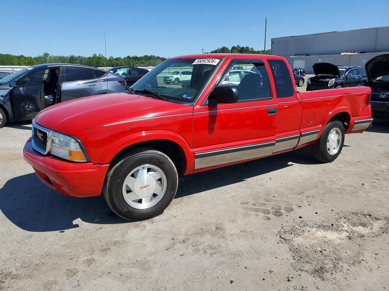 Salvage GMC Sonoma Image