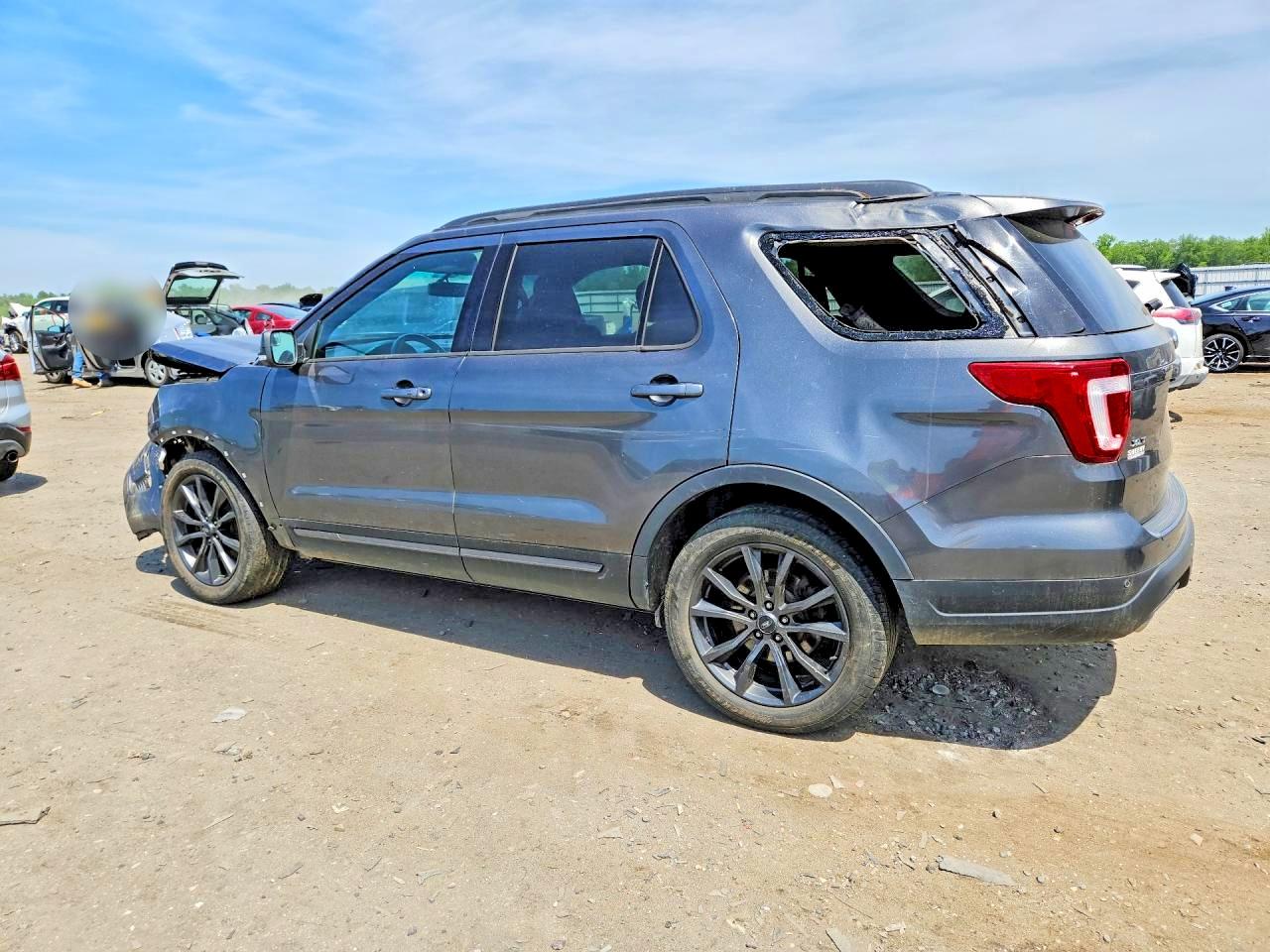 Ford Explorer Xlt