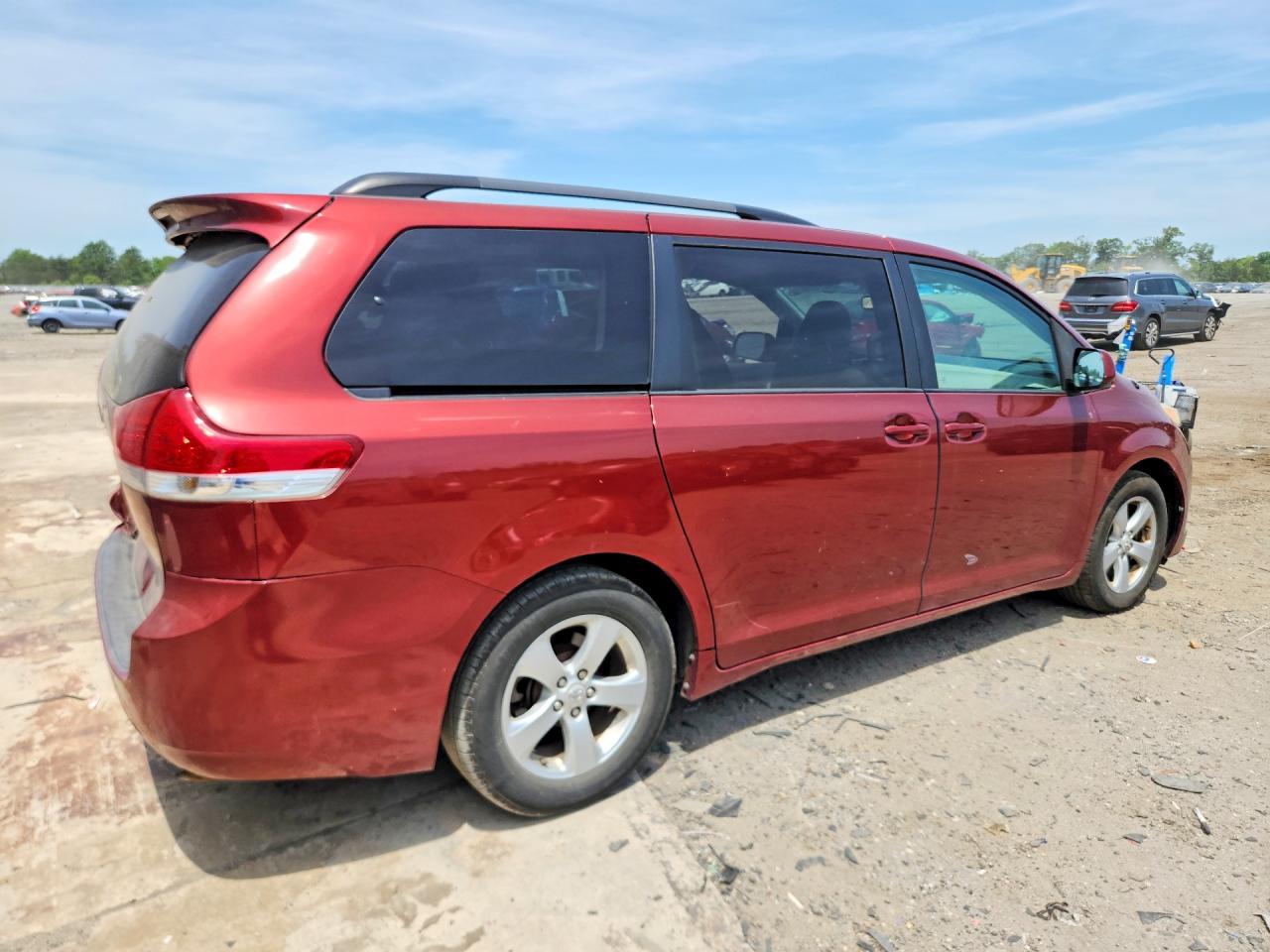 Toyota Sienna Le