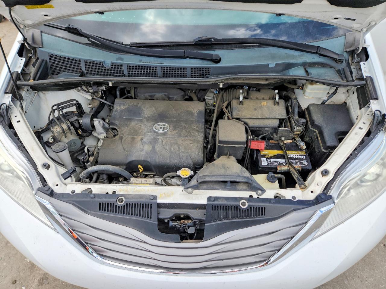 Toyota Sienna Xle 8-passenger
