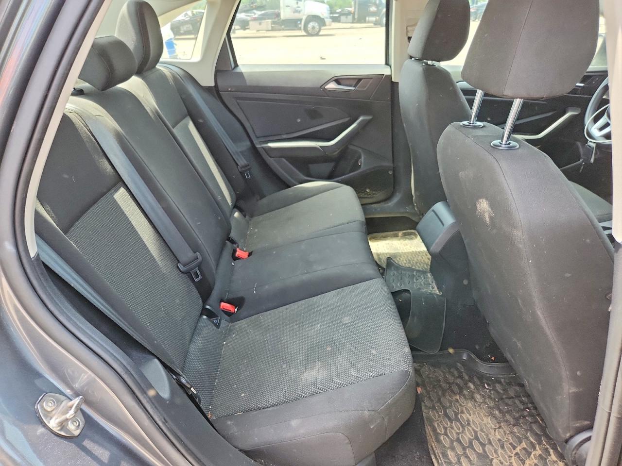 Volkswagen Jetta S