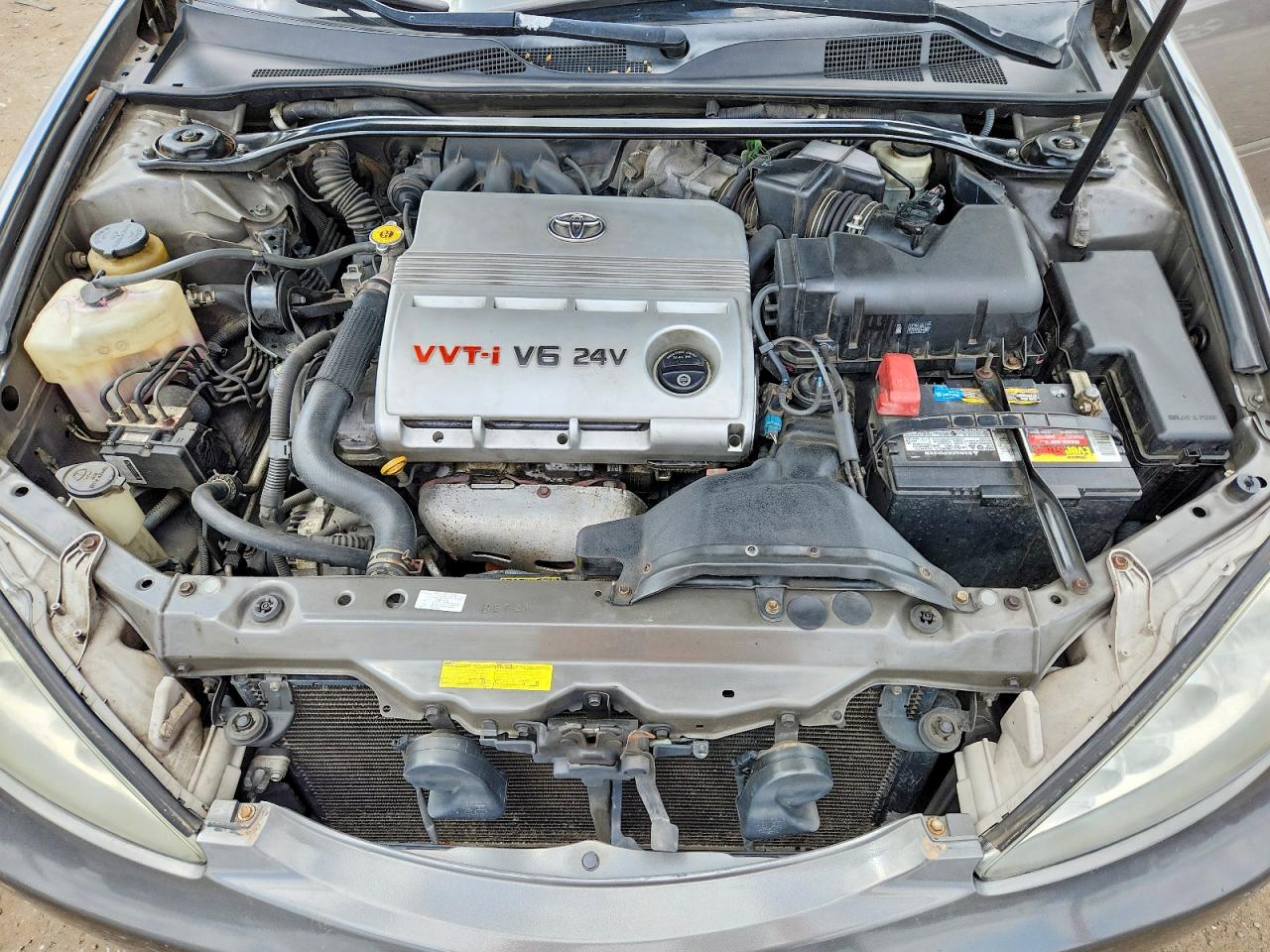 Toyota Camry Le V6