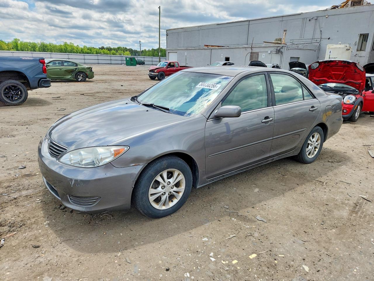 Salvage Toyota Camry Image