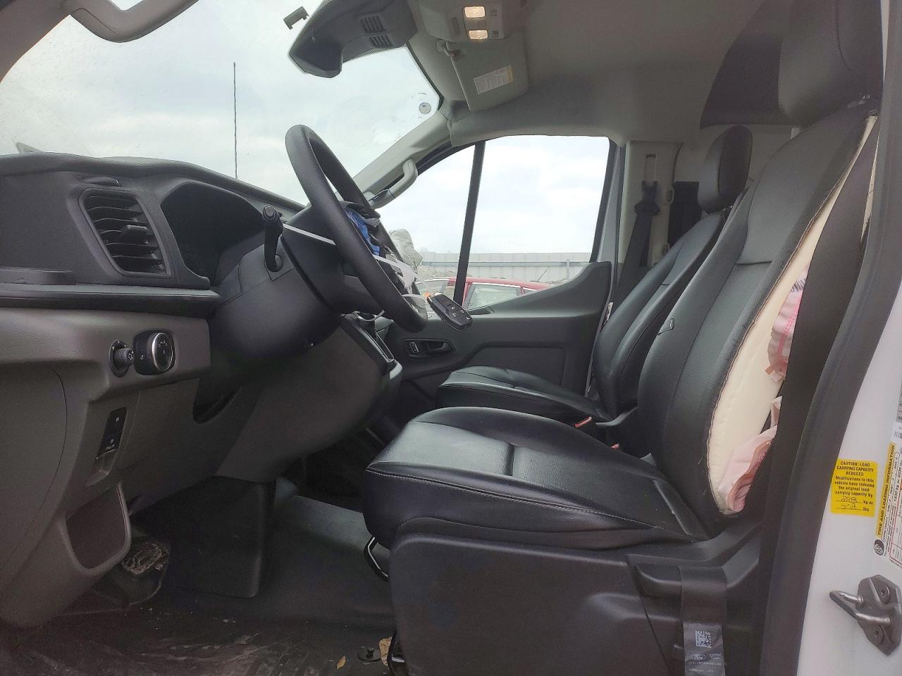 Ford Transit T-250
