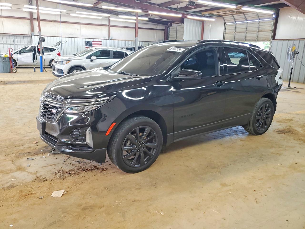 Salvage Chevrolet Equinox Image