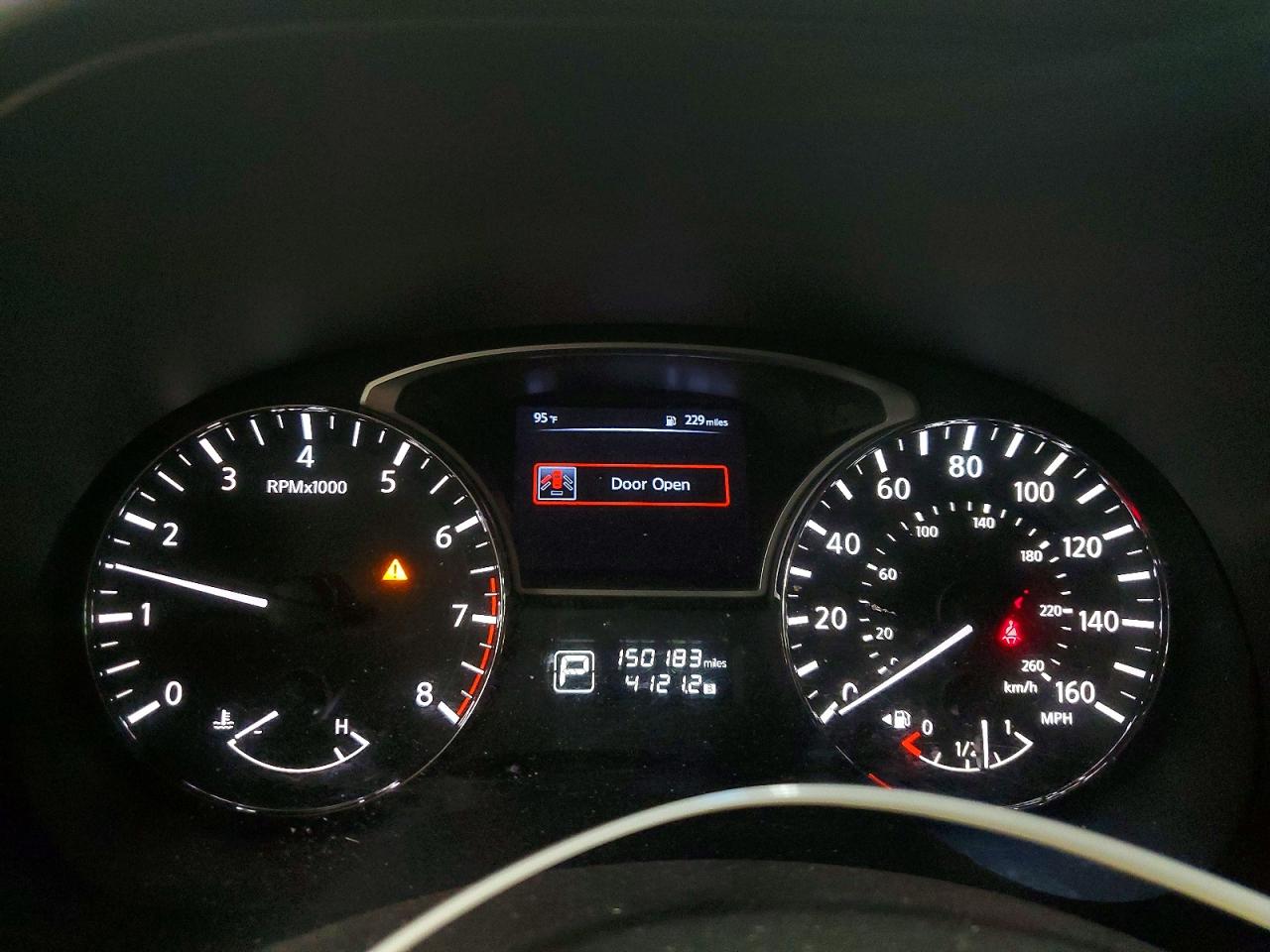 Nissan Pathfinder S