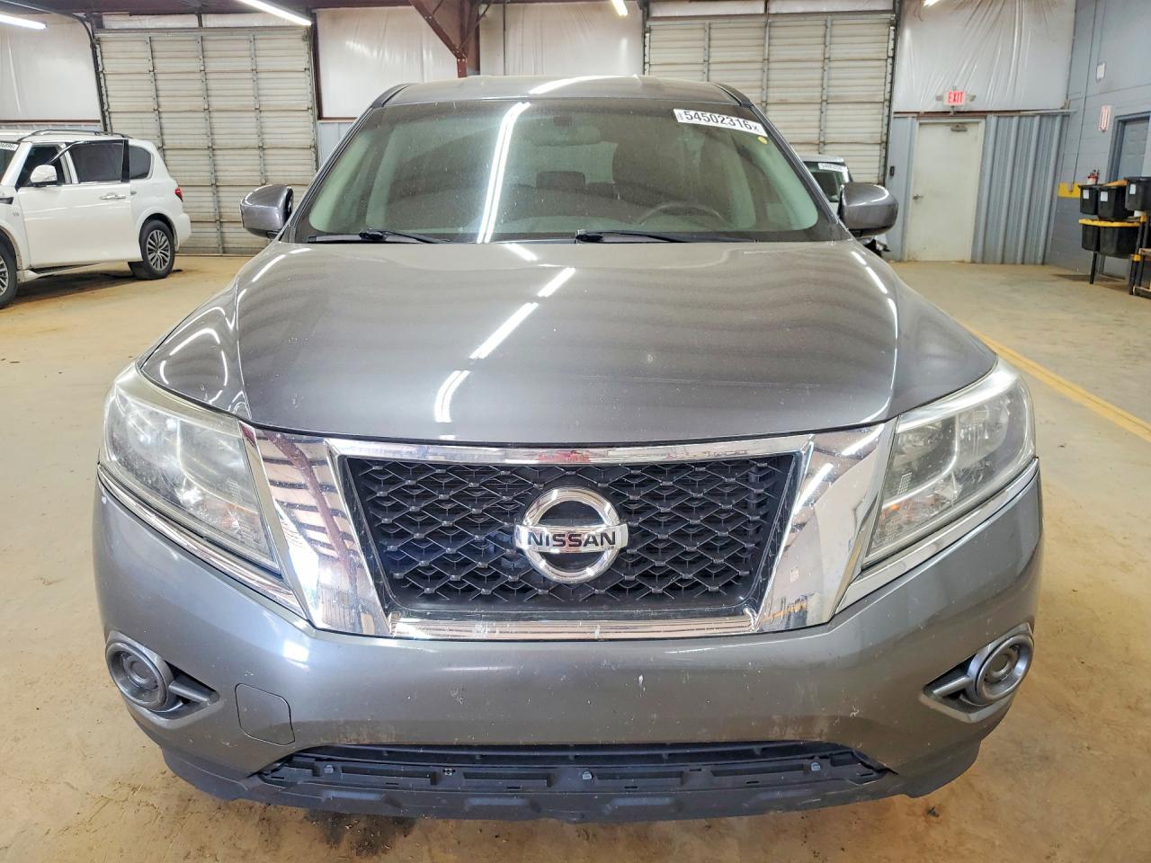 Nissan Pathfinder S