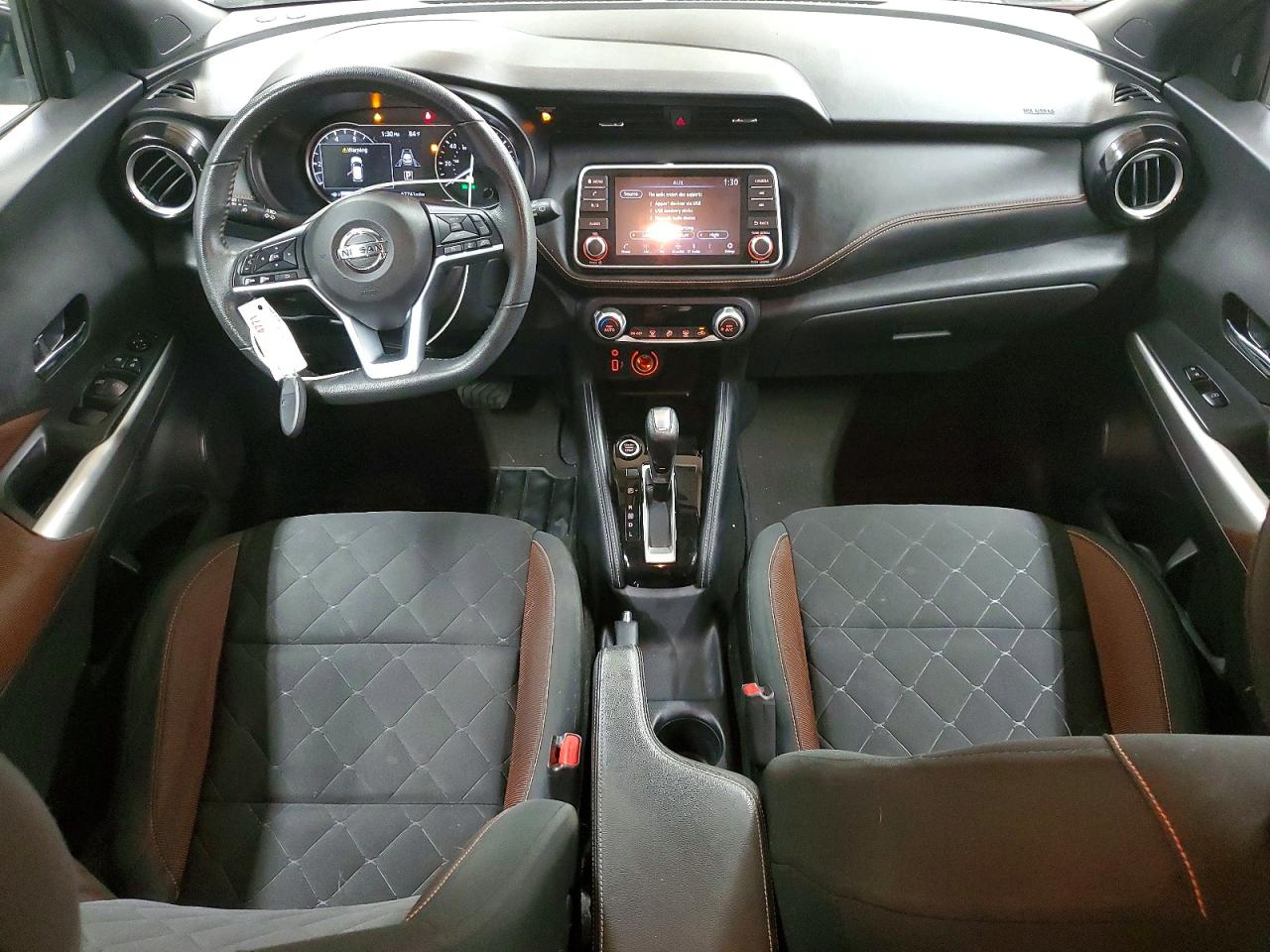 Nissan Kicks Sr