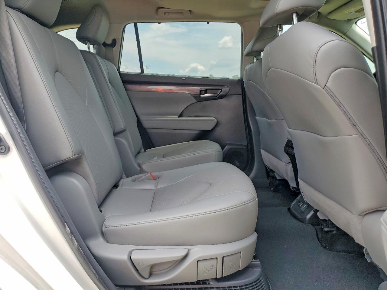 Toyota Highlander Limited