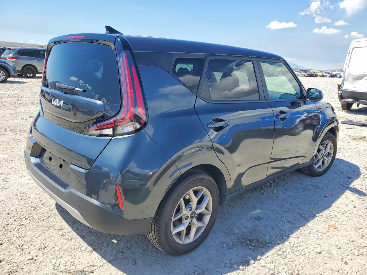 Kia Soul Lx