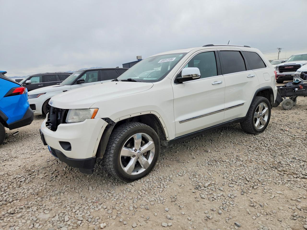 Salvage Jeep Cherokee Image