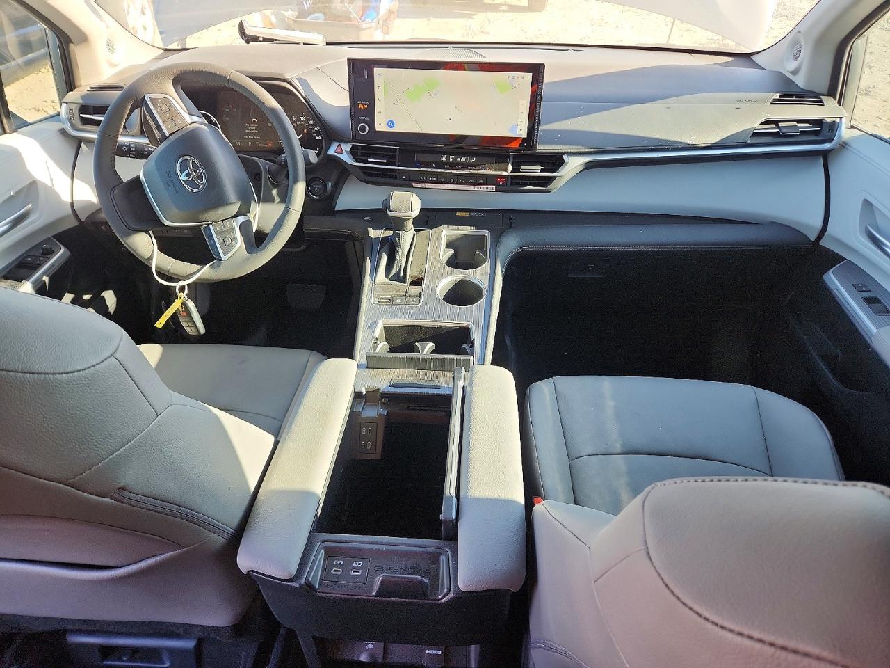 Toyota Sienna Xle 8-passenger