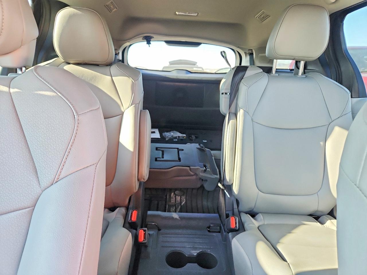 Toyota Sienna Xle 8-passenger